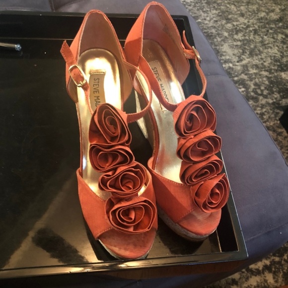 Steve Madden Shoes - Picture 1 of 3